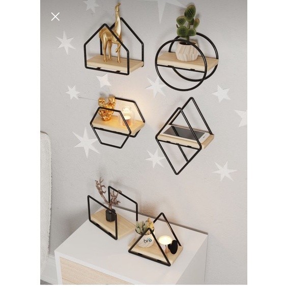 RAK DINDING KAYU DAN BESI TEMPEL DINDING PENGHIAS RUANGAN