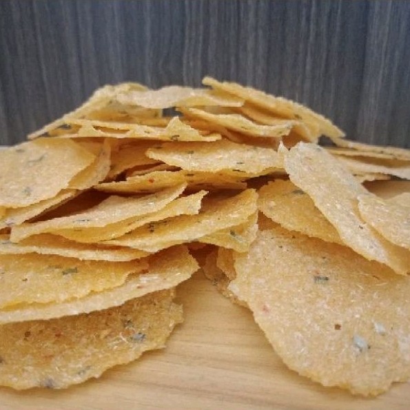 

1Kg Krecek Kerupuk Singkong Ketela Sermier Krupuk Sermier RASA PEDAS Lezat Gurih Renyah