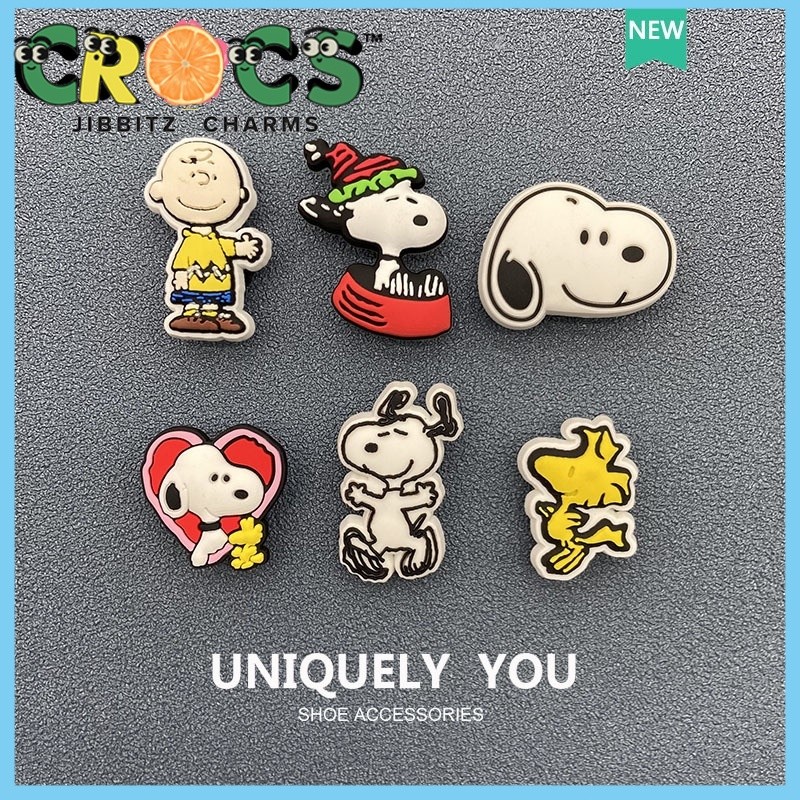 Jibbitz Crocs charms Shoe Buckle Hole Shoes Accessories Cartoon Snoopy New Style Crocs Shoes Flower 