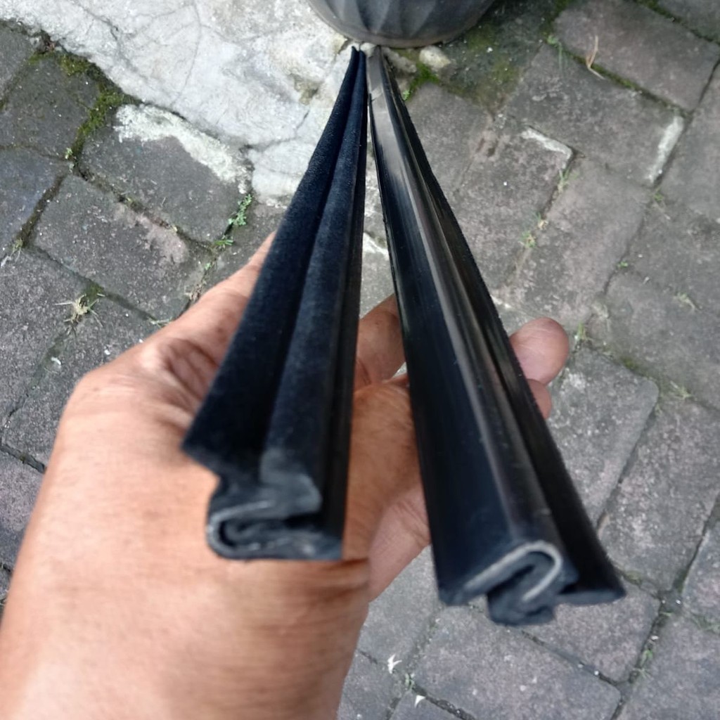 PELIPIT PINTU KACA MOBIL UNIVERSAL (95/85/105CM) UTK PANTHER,NISSAN XTRAIL