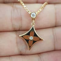 liontin model lv cat variasi mata emas 70% 700 70 %