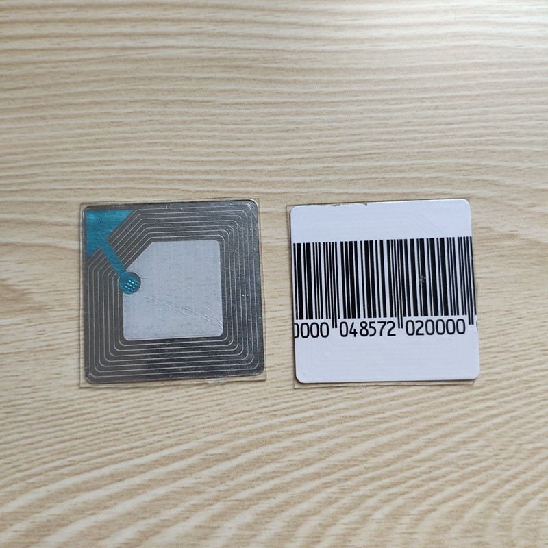 

HOUZE, 1000PCS/lot, EAS soft label 4x4cm with barcode, rf anti theft sticker, security barcode labels for retail store