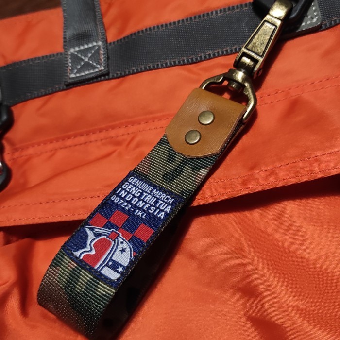 Lanyard Keychain Geng Tril Tua