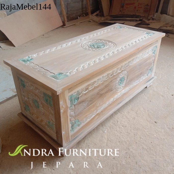 

peti kayu jati, peti kain white green wash, box peti ukir 140x60x50cm free ongkir