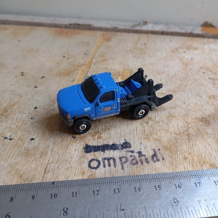 Second Loose matchbox diecast garbage scout