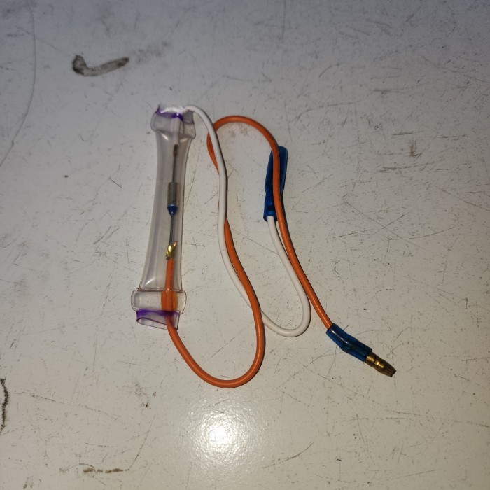 Fuse pius panas kulkas polytron original