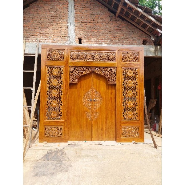 Gebyok 3 Meter Minimalis Ukiran Lebar 300 Cm x Tinggi 280 Cm