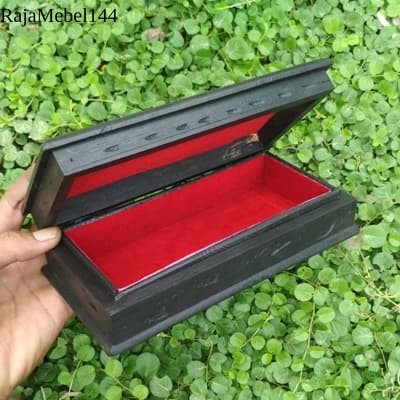 

Kotak Kayu Ukir Tempat Penyimpanan Perhiasan Barang Berharga termurah