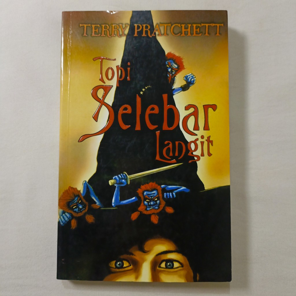 Novel Topi Selebar Langit - Terry Pratchett