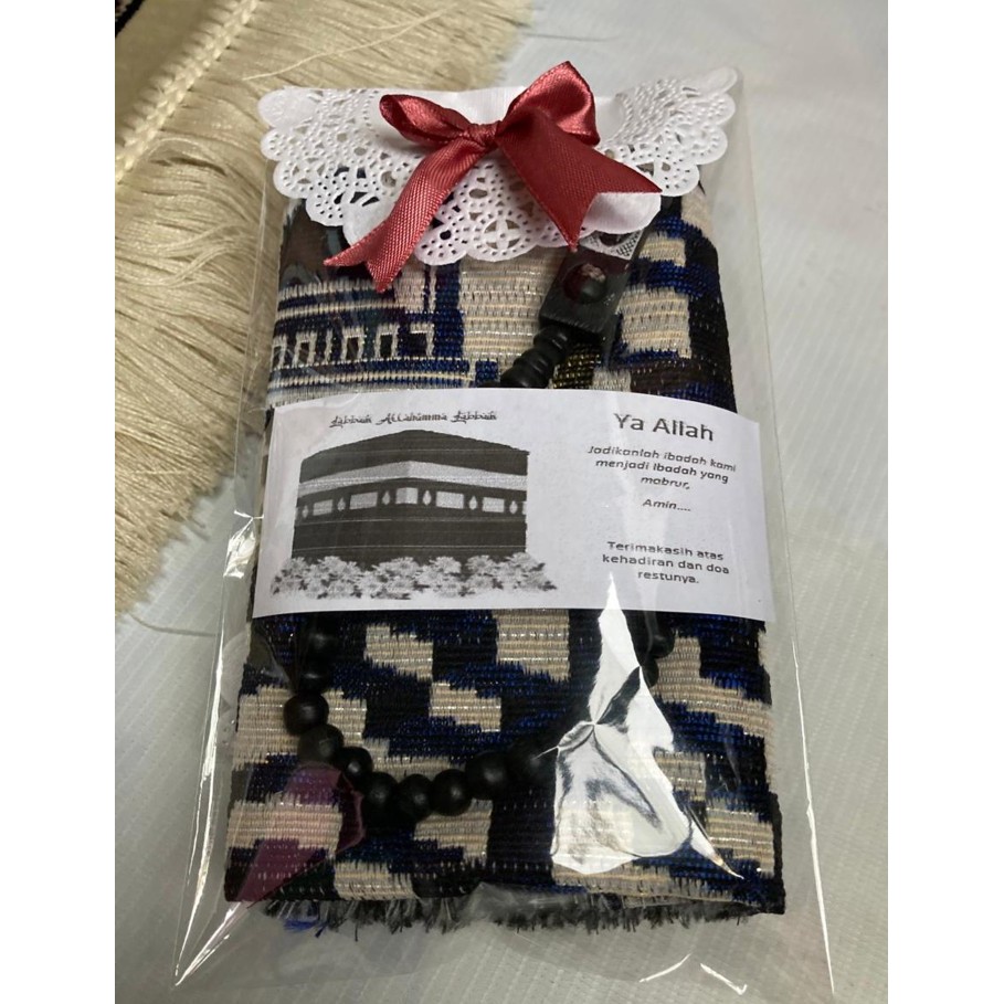 

Souvenir Oleh Oleh Haji Umroh Hadiah Bingkisan Hijab Hempers Sajadah Travel Tasbih Murah