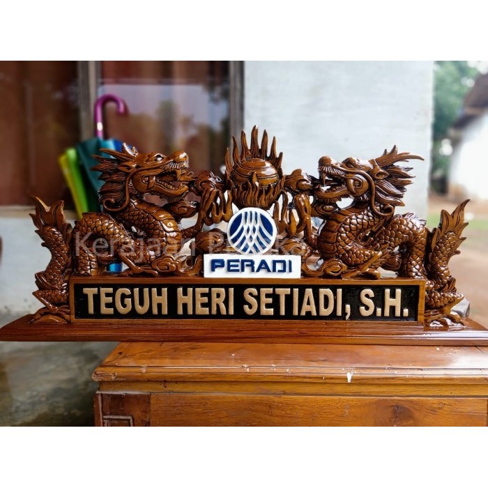PAPAN NAMA / PAPAN NAMA KAYU UKIR/ PAPAN NAMA MEJA UKIR / Kayu Jati KP343