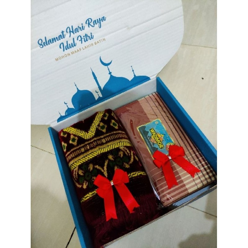 DISKON HAMPERS ALAT SHOLAT PRIA / HAMPERS LEBARAN / HAMPERS RAMADHAN PAKET SARUNG DAN SAJADAH
