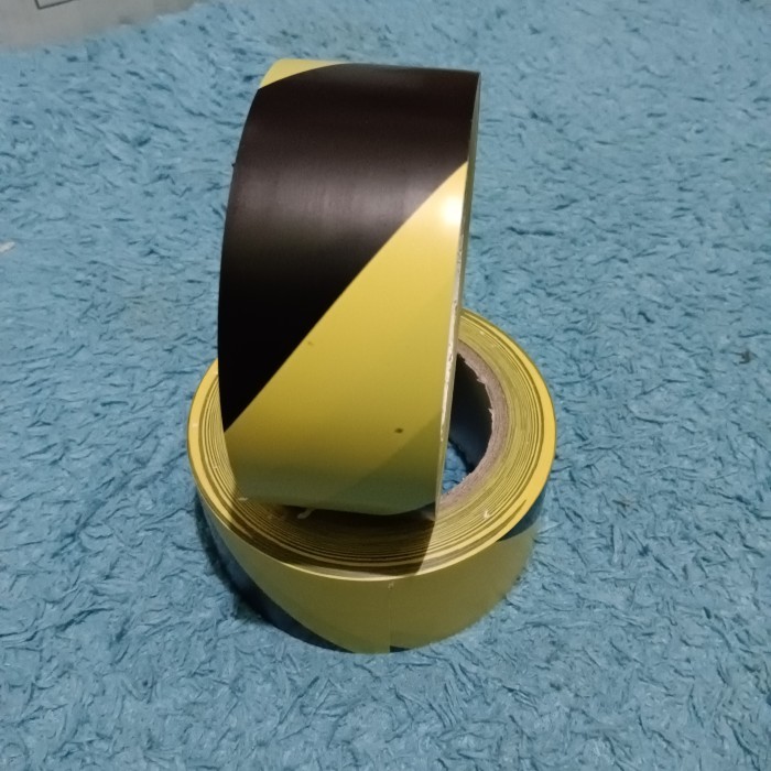 

Andma Lakban Lantai Tanda Lantai - Garis Lapangan 2" x 33meter - Hitam Kuning
