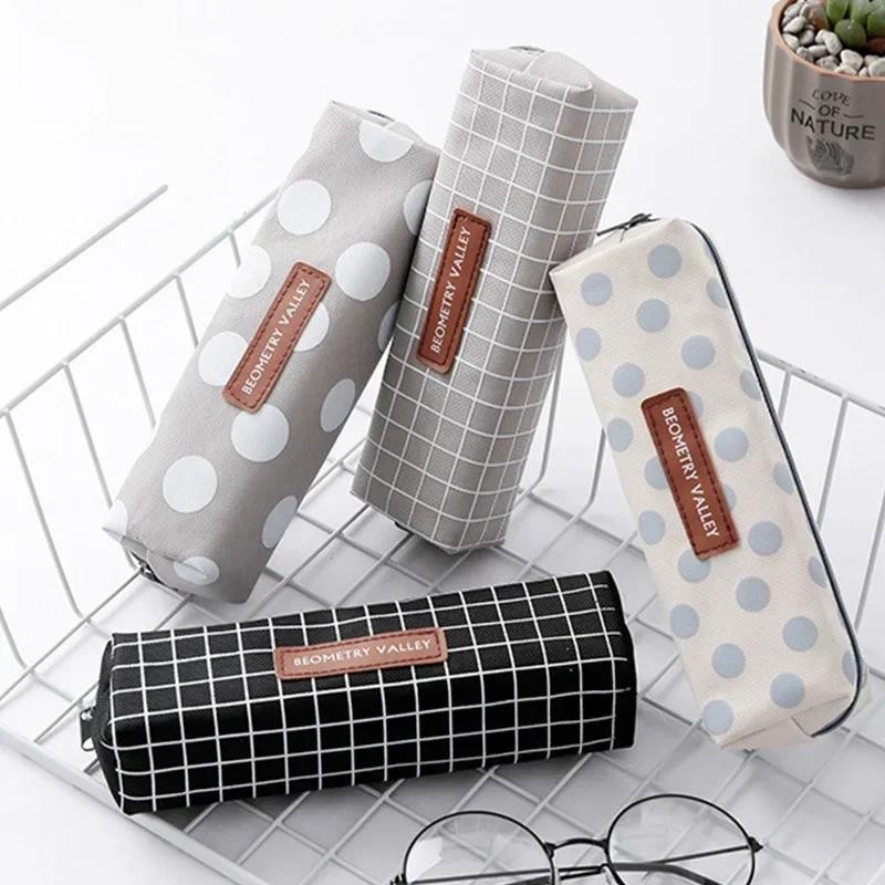 

New Simple Brief Style Polka Dot Cosmetic Bag Women Pencil Case Cosmetic Pouch Korean Travel Toiletry Bag Lady Storage Box