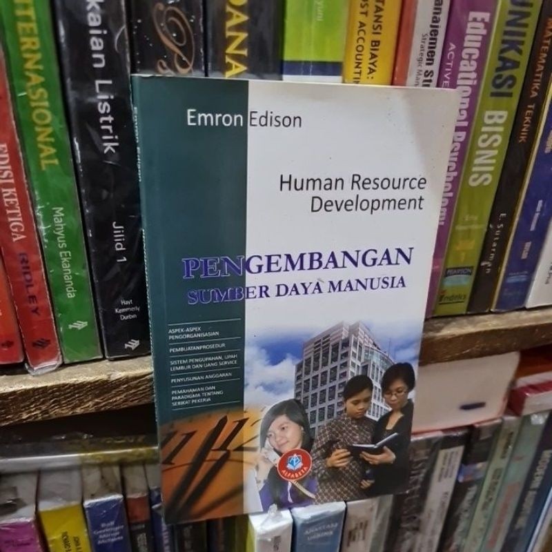 Pengembangan sumber daya manusia by Emron Edison