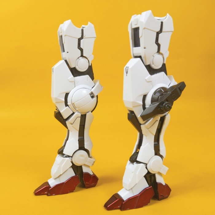 MG 1/100 GUNDAM ASTRAEA ASTREA WHITE  PART LEGS LEG KAKI FOOT