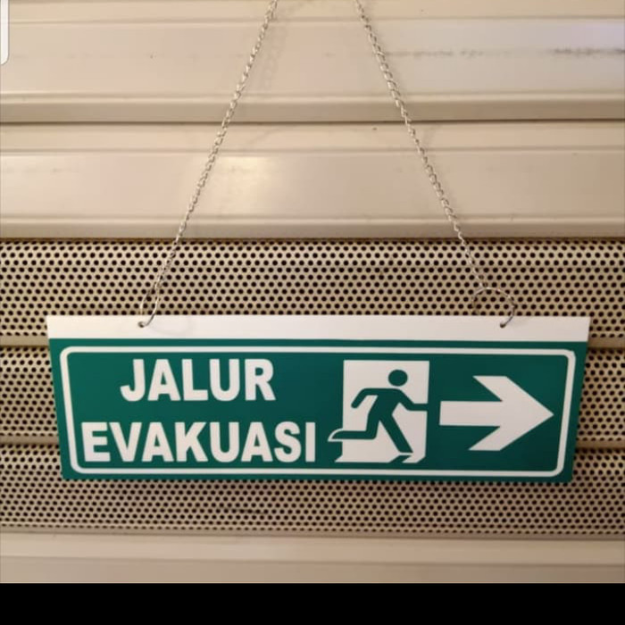 

AKRILIK K3 RAMBU SAFETY JALUR EVAKUASI GANTUNG 2 MUKA UK 10X30CM