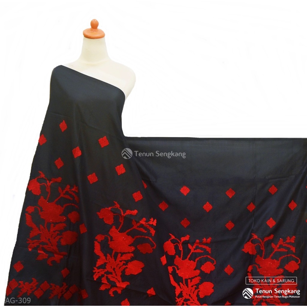 Kain Tenun Sulam Motif Bunga Lagosi Bahan Tenun Sutra Bugis Makassar Hitam Merah - Tenun Sengkang LA