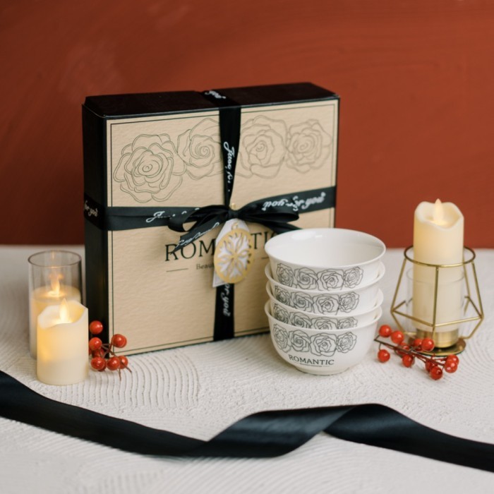 

CHRISTMAS HAMPERS / GIFT NATAL / SET PIRING NATAL MEDIUM - Hepburn 4bowl