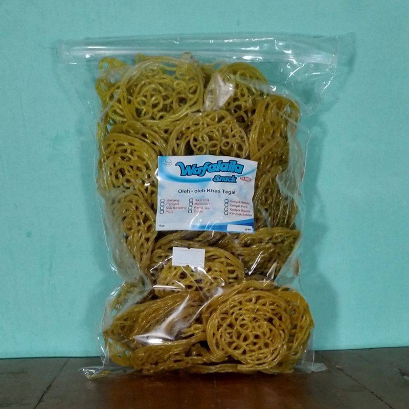 

KERUPUK MIE MENTAH SPESIAL 500gr