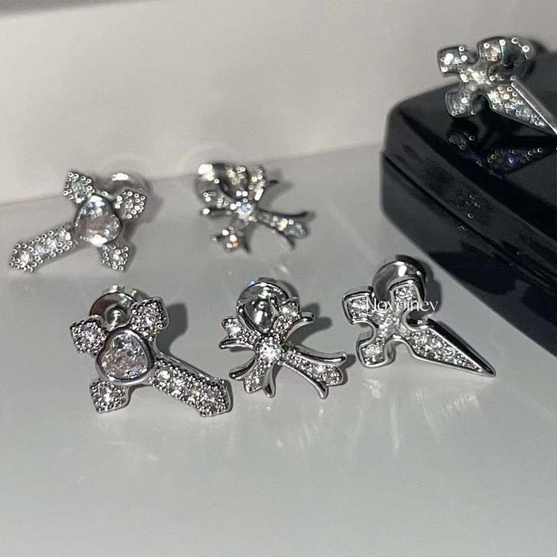 Beeggttd 1PCS Anting Pejantan Silang Punk Anting Titanium Baja Zirkon Anting-anting Anting Keren Ker