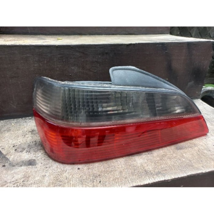 Stoplamp Lampu Stop Peugeot 406 D8 Original