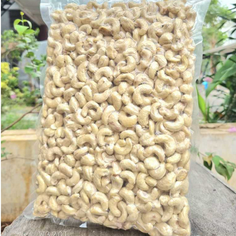 

Kacang Mede Mentah Mete Super Wonogiri