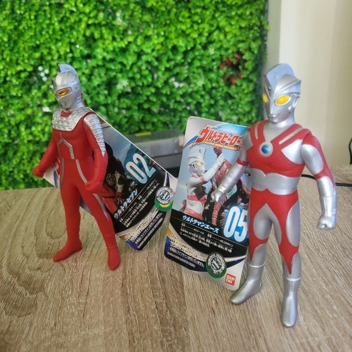 Ultraman Action Figure 100% Original