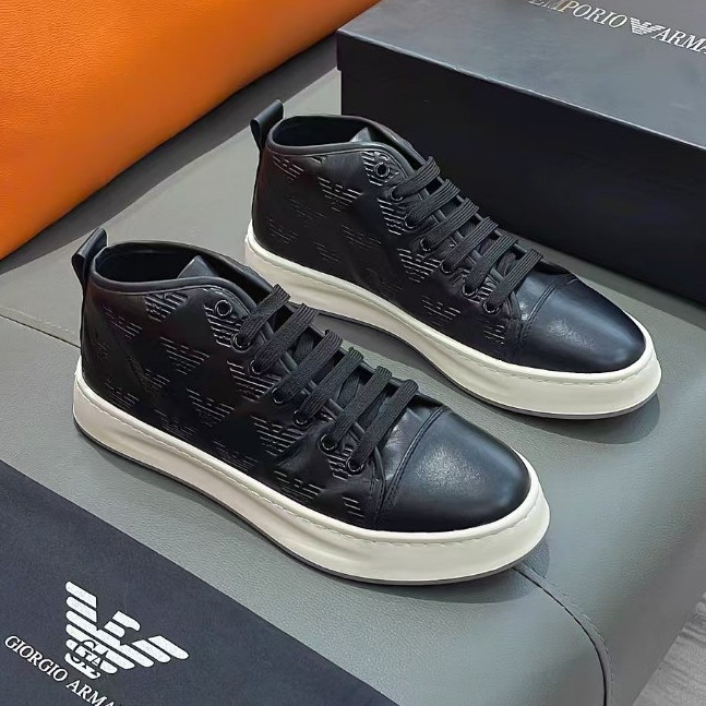 Armani's new casual shoes, fashionable men's sports shoes, embossed leather flat shoes