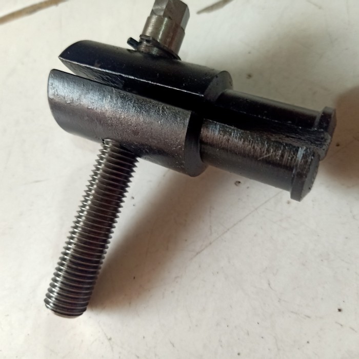 treker buat cabut bearing roda tromol motor dari 6201