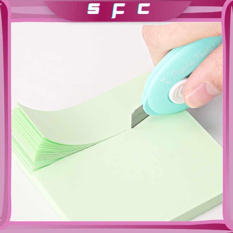 

SFC 032 Cutter Mini / Cutter Mini Pisau Kecil Bentuk Awan / Cutter Mini Bentuk Awan / Pisau Pemotong Mini Lucu / Travel Cutter