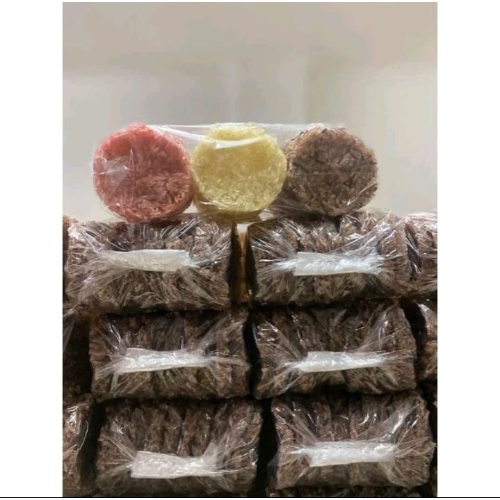 

Rengginang Mentah 500 gr isi 50 Pcs / Rengginang Mix 3 Rasa Terasi,Bawang Putih,Ketan Itam Asli