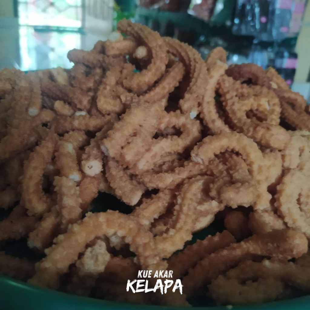 

DISKON kue akar kelapa 1 kg kue akar kelapa kue akar kelapa asin gurih kue akar kue kelapa