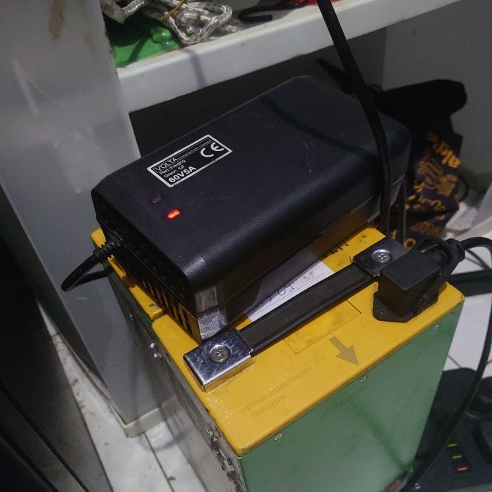 Charger motor listrik volta original bekas 5a 60v