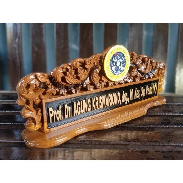 

PAPAN NAMA + PAPAN NAMA KAYU JATI + PAPAN NAMA MEJA UKIR Termurah Seindonesia EJ4354