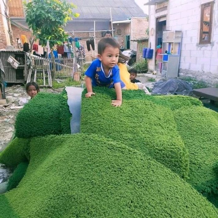 TK rumput sintetis second