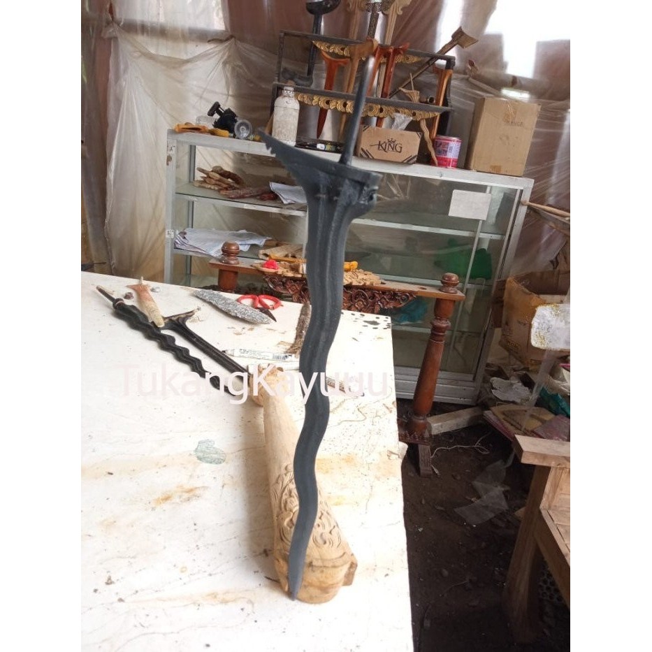 

KERIS LANGKA BISA BERDIRI SEMPONO KELENG Antikan Murah Meriah TK764