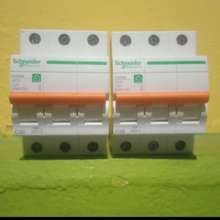 MCB DOME 3P C20 SCHNEIDER