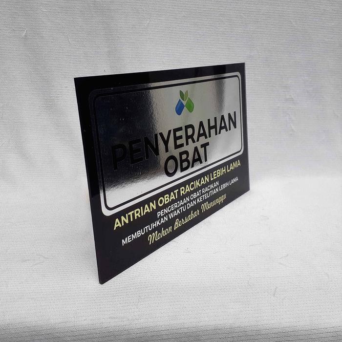 

Akrilik Penerimaan Resep dan Penyerahan Obat - Penyerahan