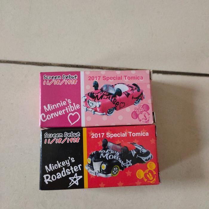FG99 tomica disney resort 2017 special tomica mickey minnie roadster