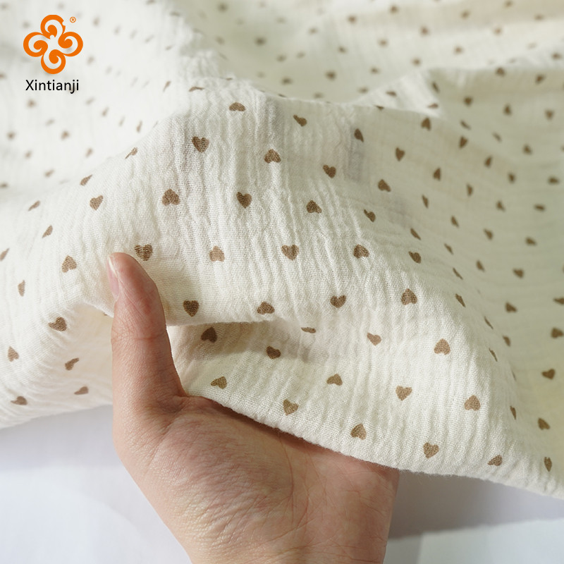 

0.5m/1m/2m Soft Khaki Heart Print Double Crepe Gauze Fabric 100% Cotton Fabric DIY Sewing Clothing Baby Breathable Texture