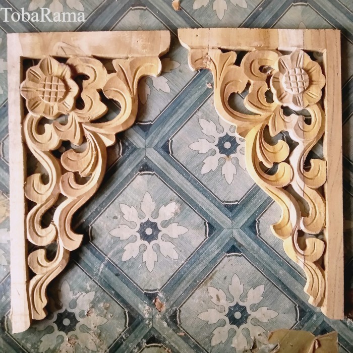sudut siku ukir tempel kayu jati antik