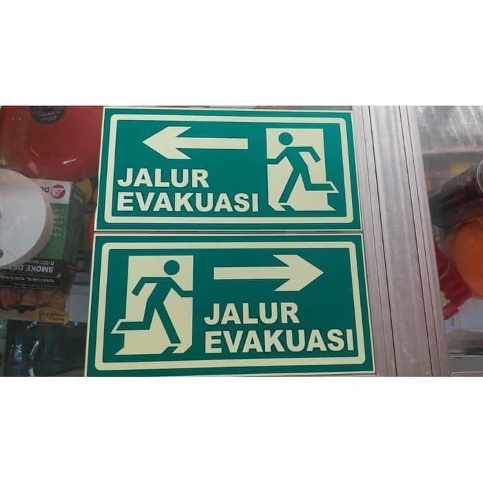 

JUAL ACRYLIC JALUR EVAKUASI SIGN RAMBU GLOW IN THE DARK 20X10CM