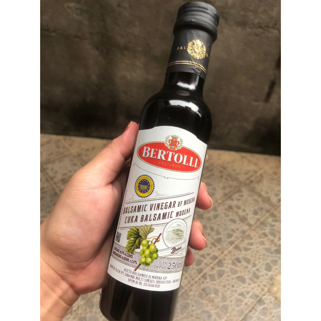 

[oddsolshop] pekanbaru/Bertolli Balsamic Vinegar Modena Cuka Botol 500ML Glasses Bottle