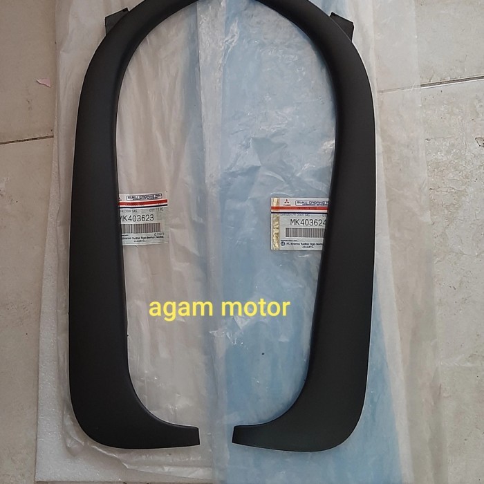 lis kaca pintu canter original asli bagin belakang - kiri