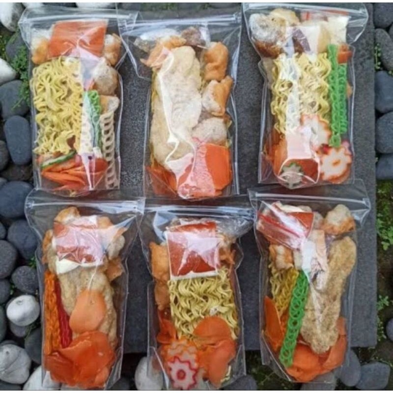 

5 Pcs seblak Instan Komplit Plus Kuetiau Pedas Pooll Ekonomis Khas Garut