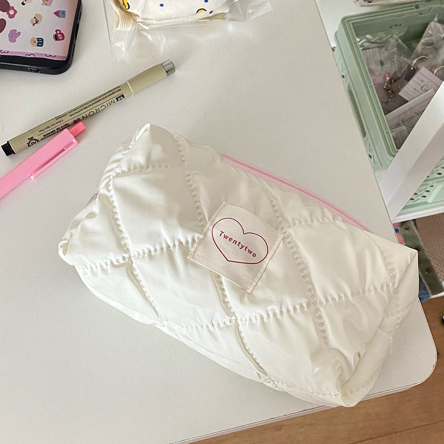 

Pencil Case Pouch Bag School Supplies for Girls, Cute Aesthetic Pen Case, Zipper Stationery Bag for Women Teen Adults