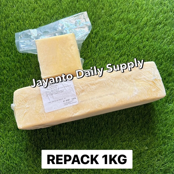 

MOZZARELLA SAPUTO 1KG REPACK / KEJU MOZARELLA CHEESE IMPORT - HALAL