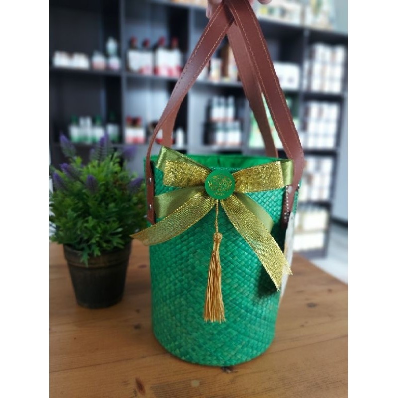 

TAS PARSEL JINJING KERANJANG ANYAMAN - MUAT 3 TOPLES - HAMPERS GOODIE BAG