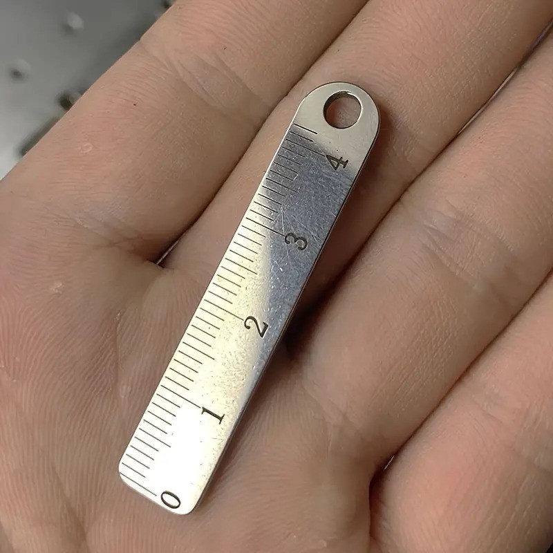 

2pcs Stainless steel anti lost card keychain metal ruler
